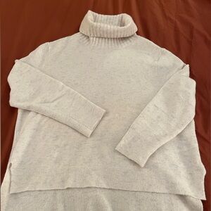 Women’s Banana Republic Cozy Cream Turtleneck SweaterXL